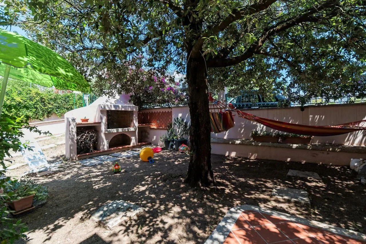 Calagonone Villetta Con Giardino E Barbecue Кала-Гононе
