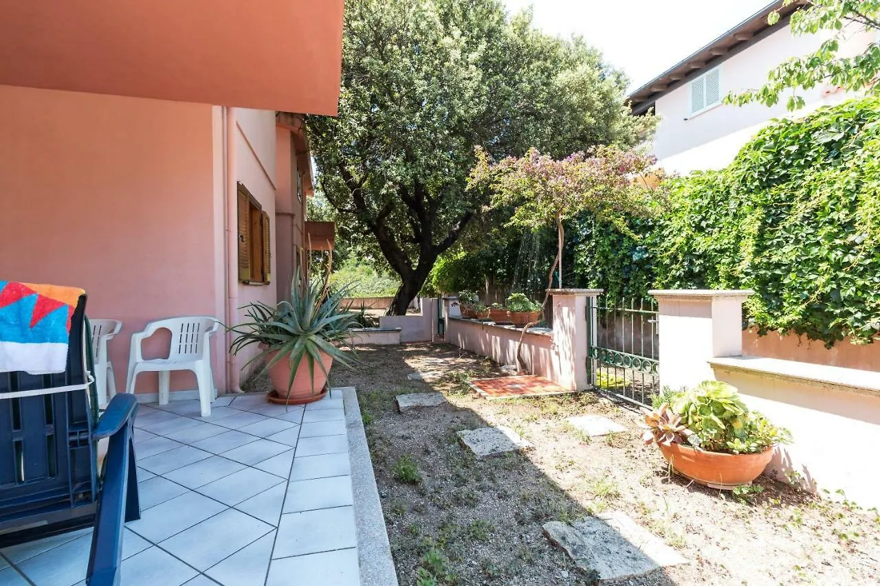 Calagonone Villetta Con Giardino E Barbecue Кала-Гононе 0*,