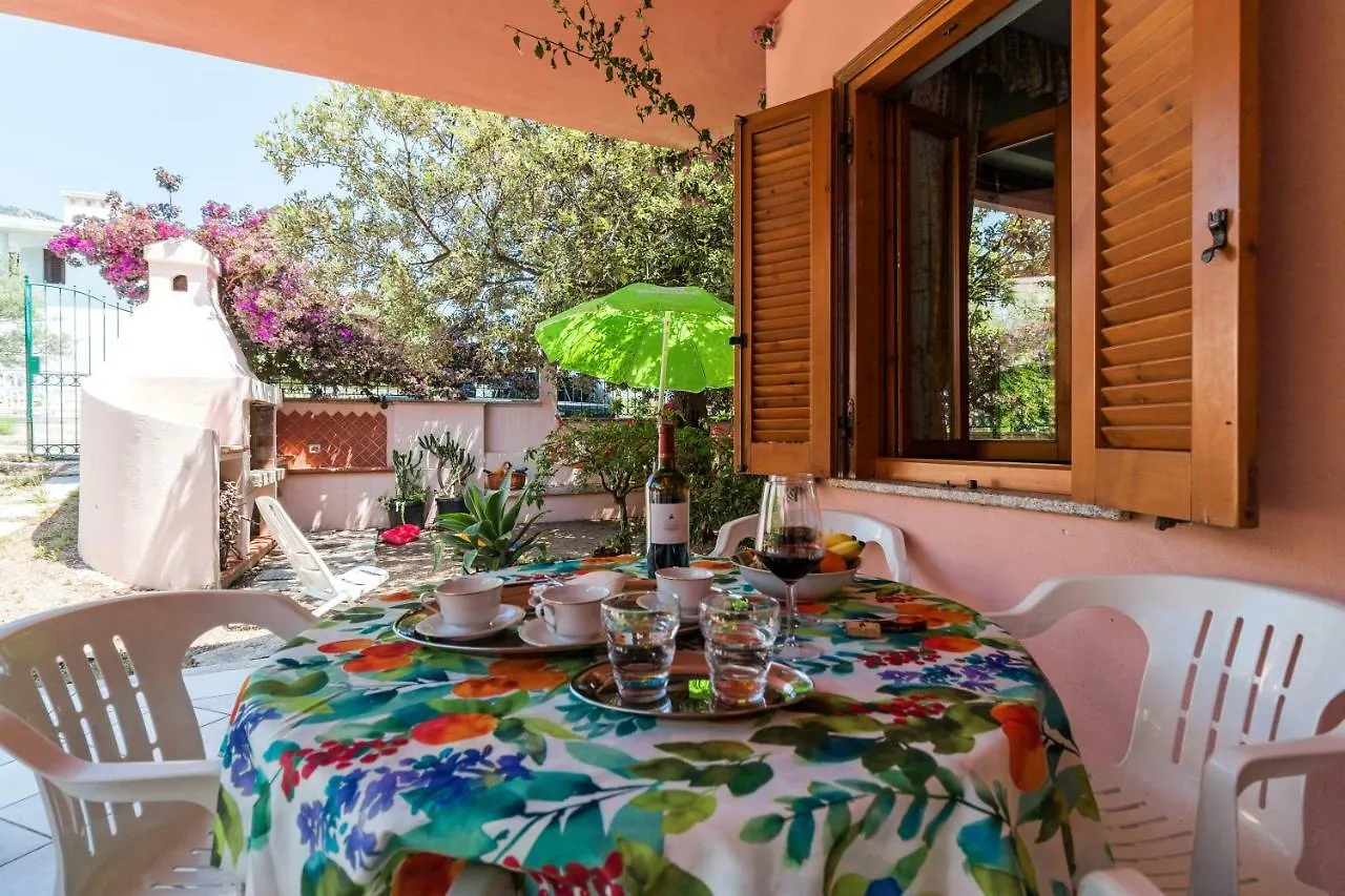 Апартаменты Calagonone Villetta Con Giardino E Barbecue Кала-Гононе